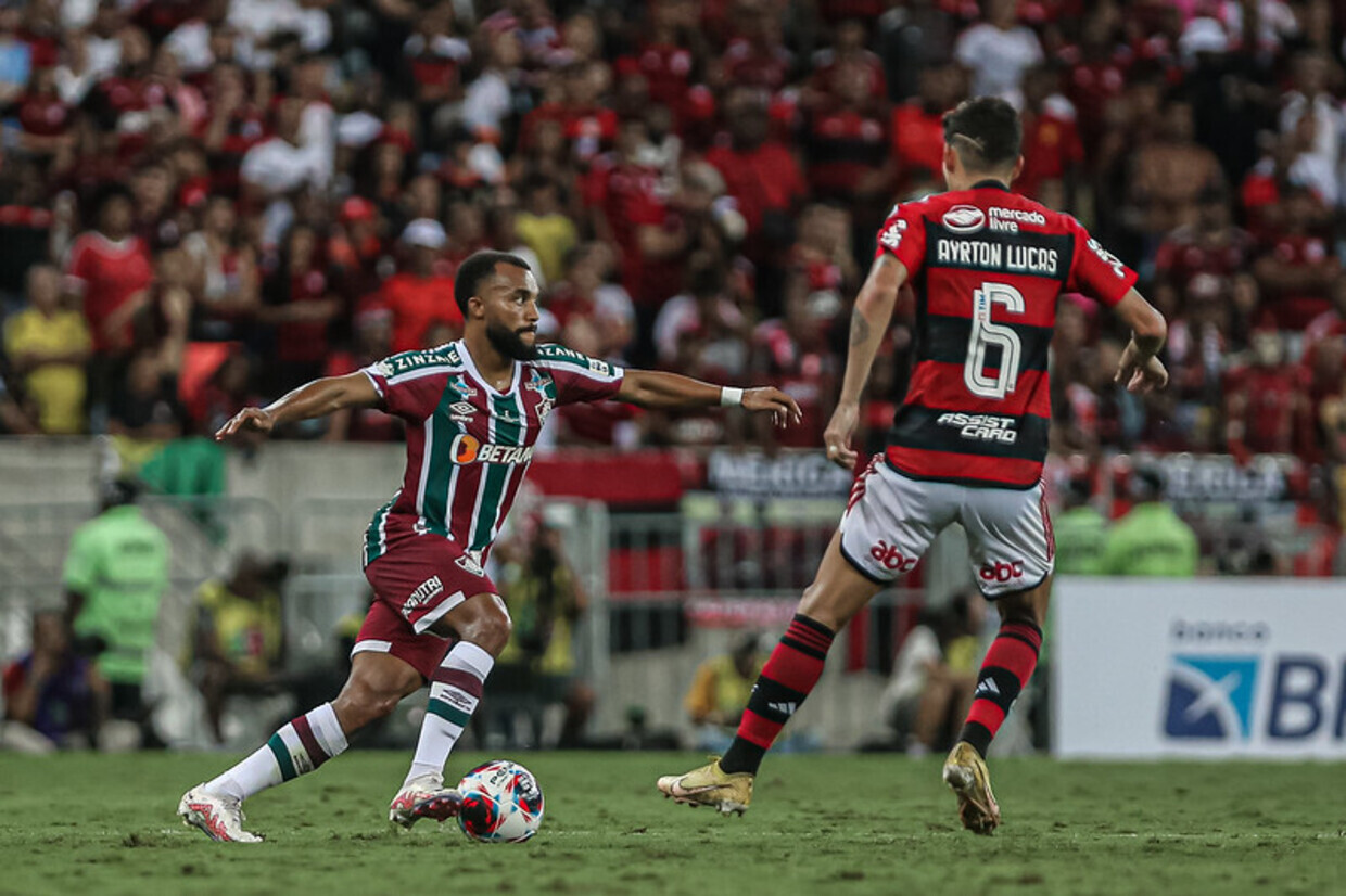 Ayrton Lucas brilha e Flamengo abre vantagem na final contra Fluminense :: ogol.com.br